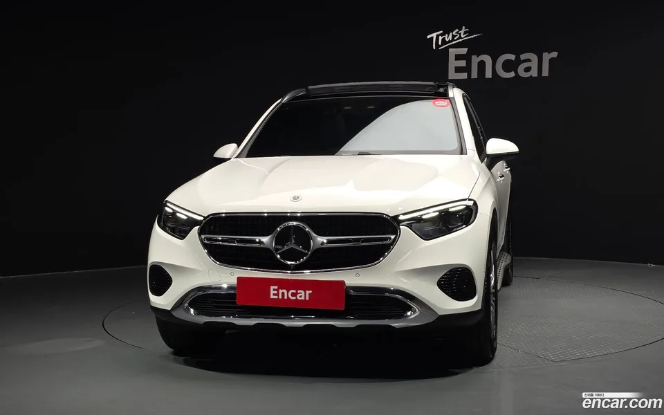 Mercedes-Benz GLC-Class GLC300 4MATIC 2025 — миниатюра 3