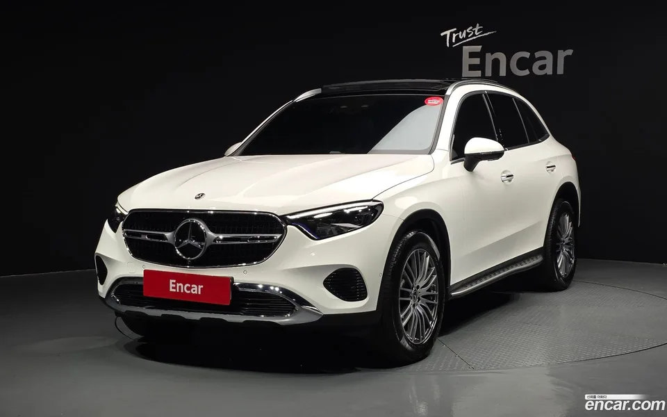 Mercedes-Benz GLC-Class 2025