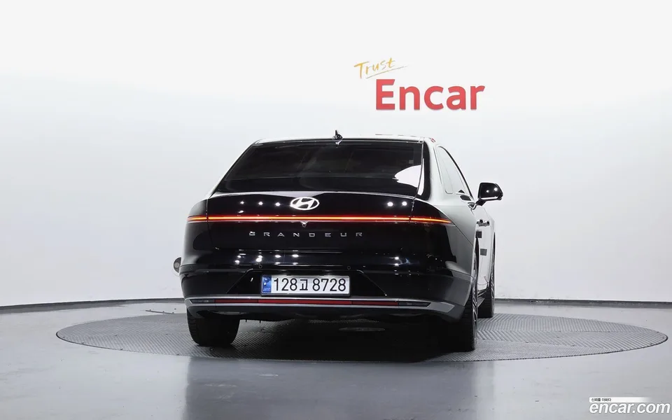 Hyundai Grandeur Hybrid 2023 — миниатюра 4