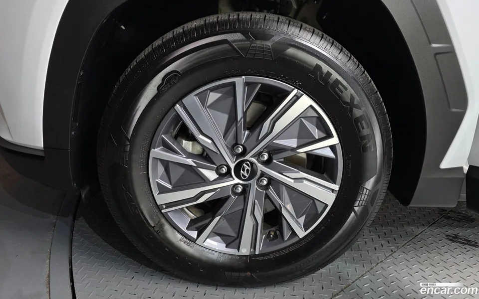 Hyundai Tucson Hybrid 2WD 2022 — thumbnail 2