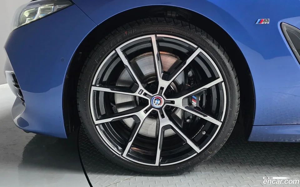 BMW 8 Series M850i xDrive 2022 — миниатюра 5