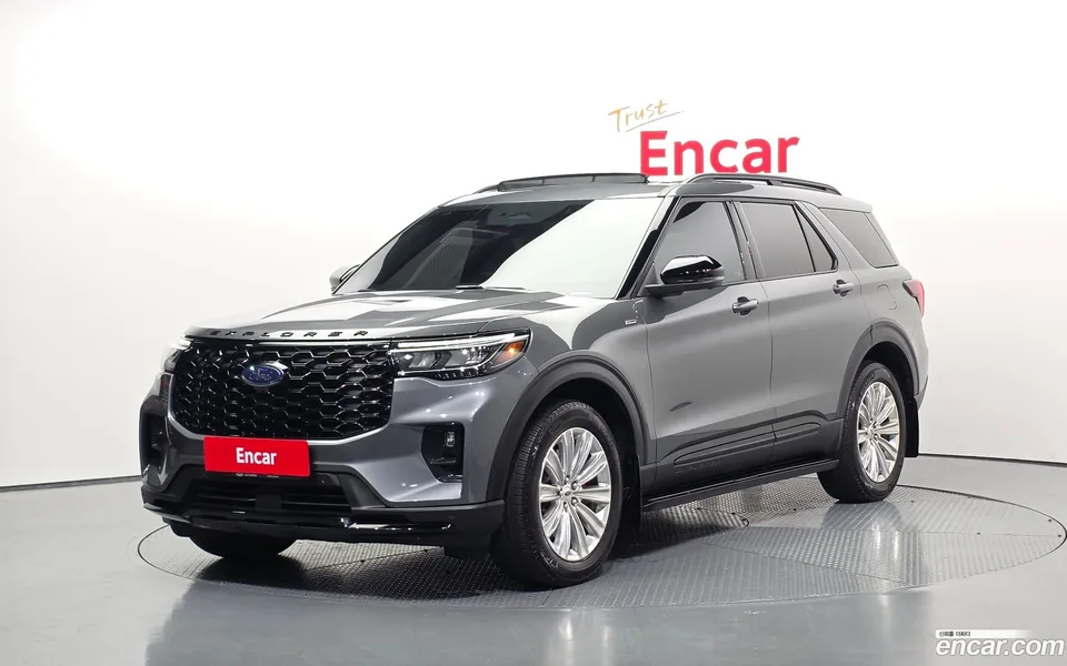 Ford Explorer 2.3 ST- 4WD 2024 — фото 1, купить с доставкой в Москву