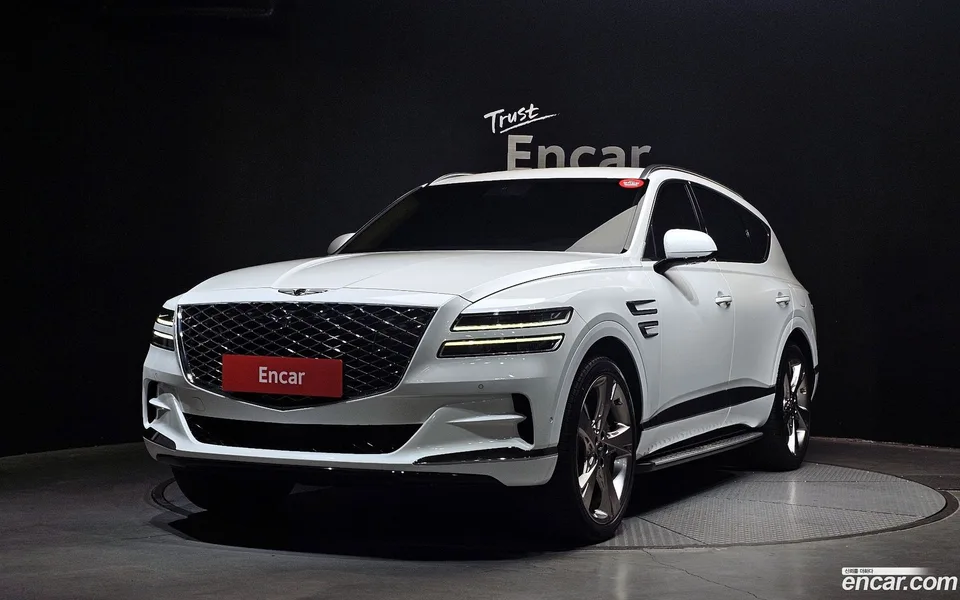 Genesis GV80 2.5T AWD 2023 — фото 1, купить с доставкой в Москву