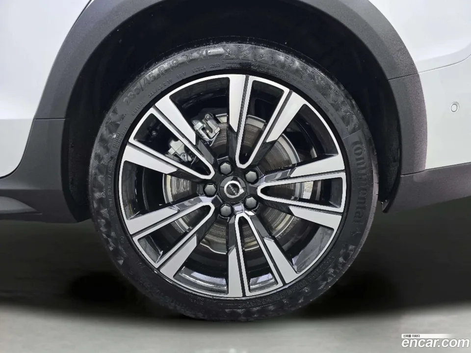 Volvo V60 Cross Country B5 AWD 2025 — миниатюра 2