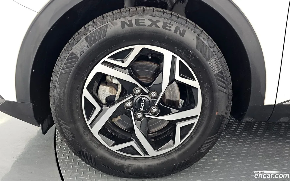 Kia Sportage 2.0 2WD 2022 — миниатюра 2
