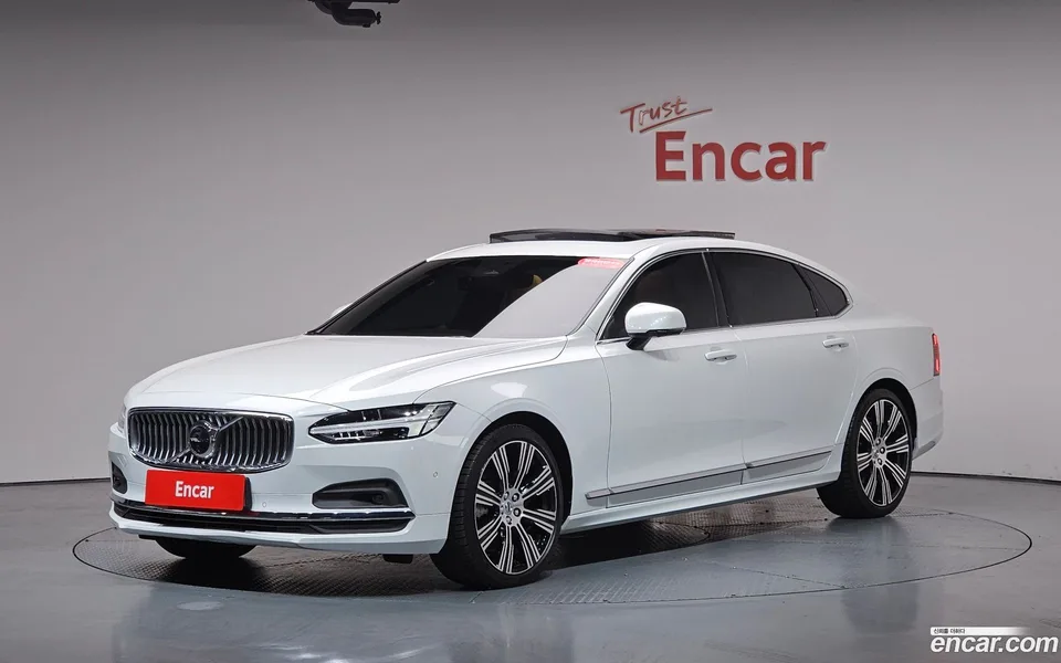 Volvo S90 B6 AWD 2024 — фото 1, купить с доставкой в Москву