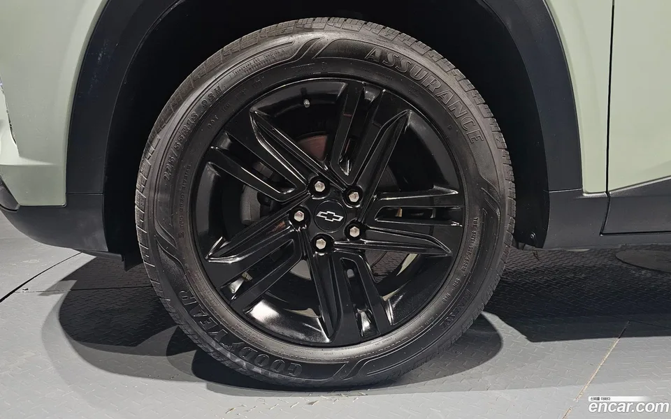 Chevrolet Trax Crossover 1.2 ACTIV 2023 — миниатюра 2