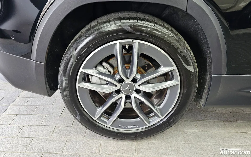 Mercedes-Benz GLB-Class AMG GLB35 4MATIC 2024 — миниатюра 5