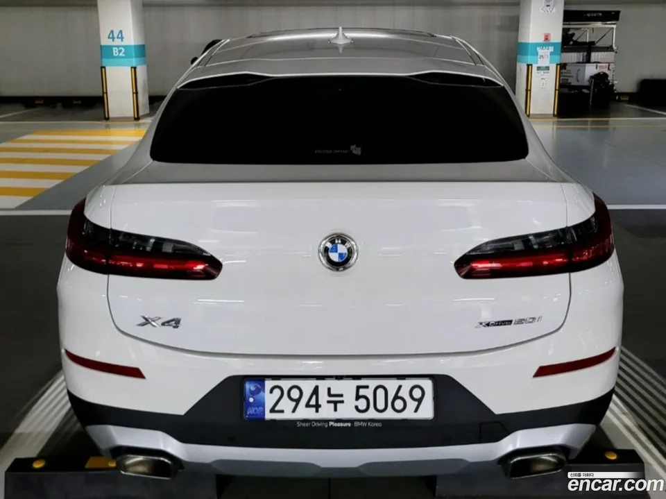 BMW X4 xDrive20i xLine 2024 — миниатюра 4