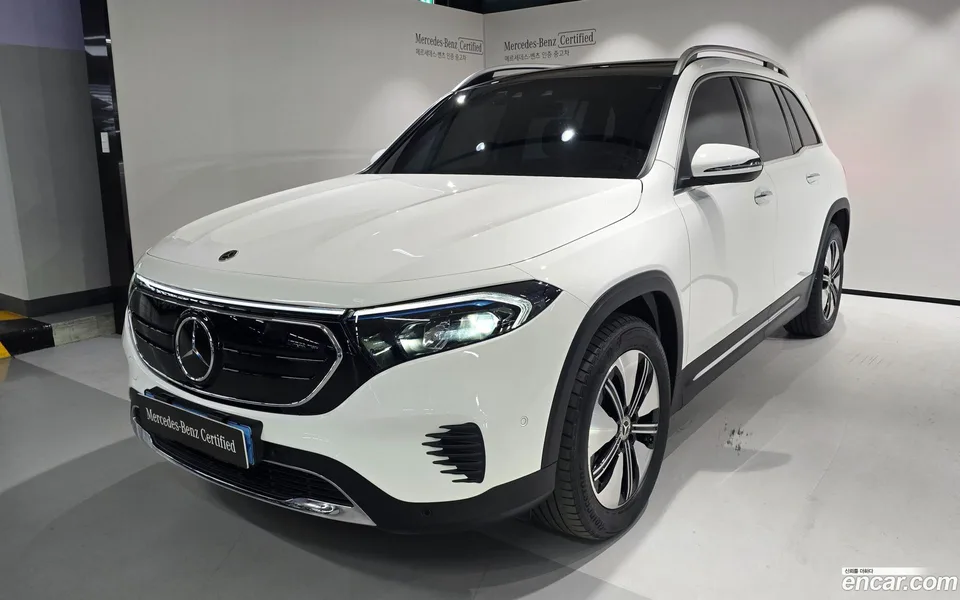 Mercedes-Benz EQB EQB300 4MATIC 2023 — фото 1, купить с доставкой в Москву