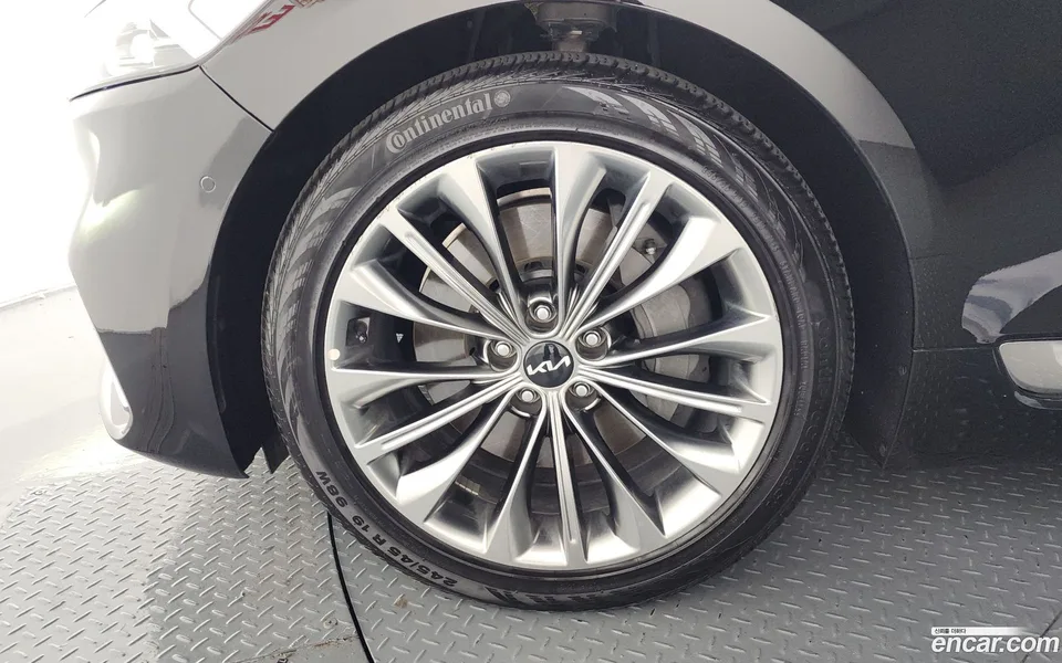 Kia K9 3.8 GDI AWD 2022 — миниатюра 5
