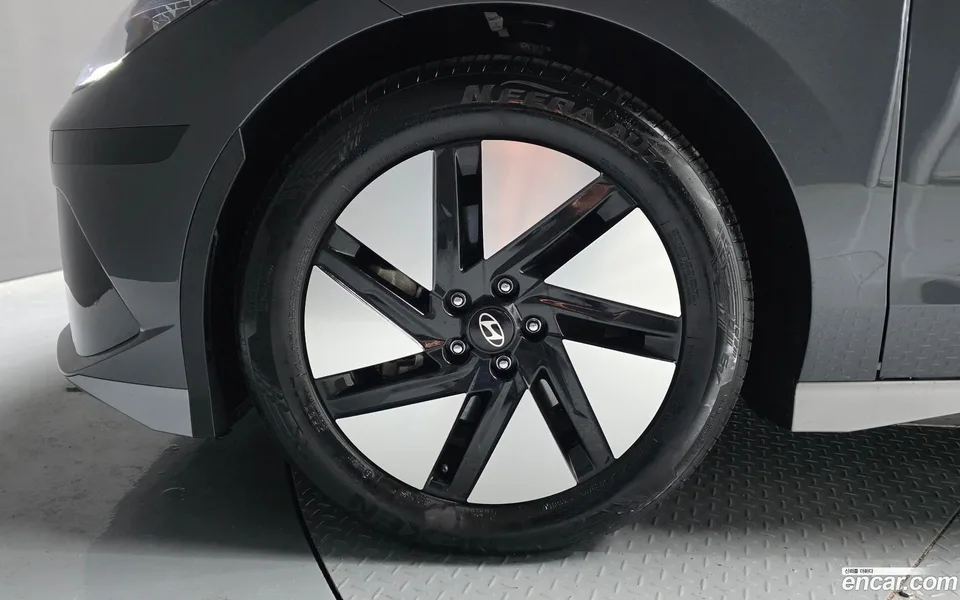 Hyundai Ioniq 6 2024 — миниатюра 5