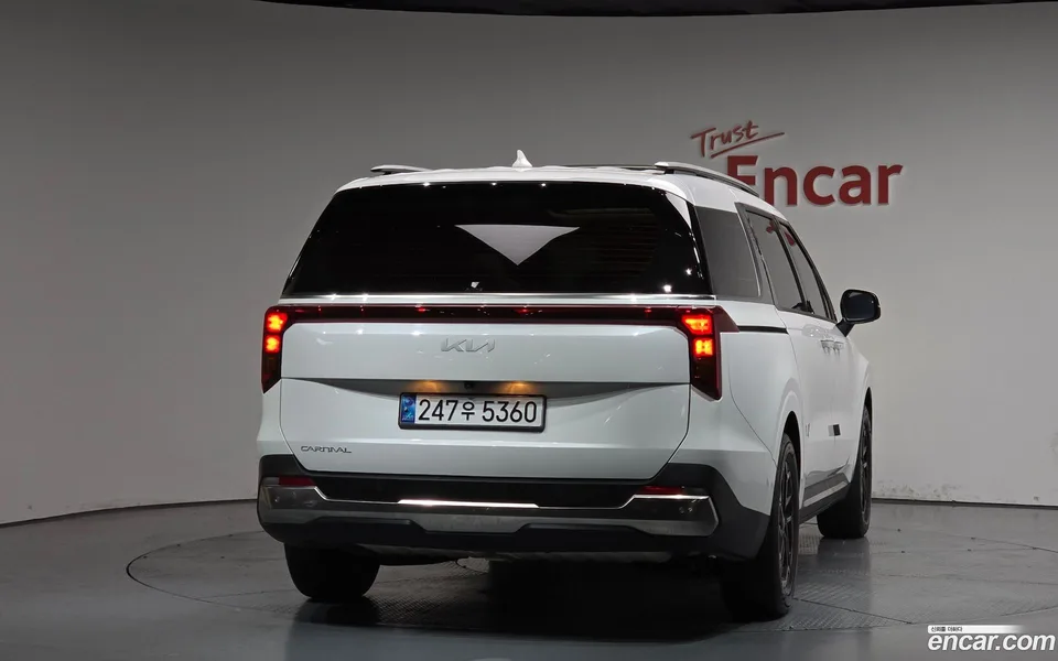 Kia Carnival 9 2024 — миниатюра 4