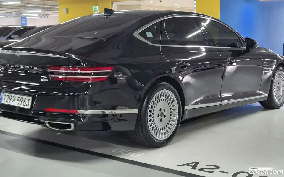 Genesis G80 2.5 AWD 2023 — миниатюра 3