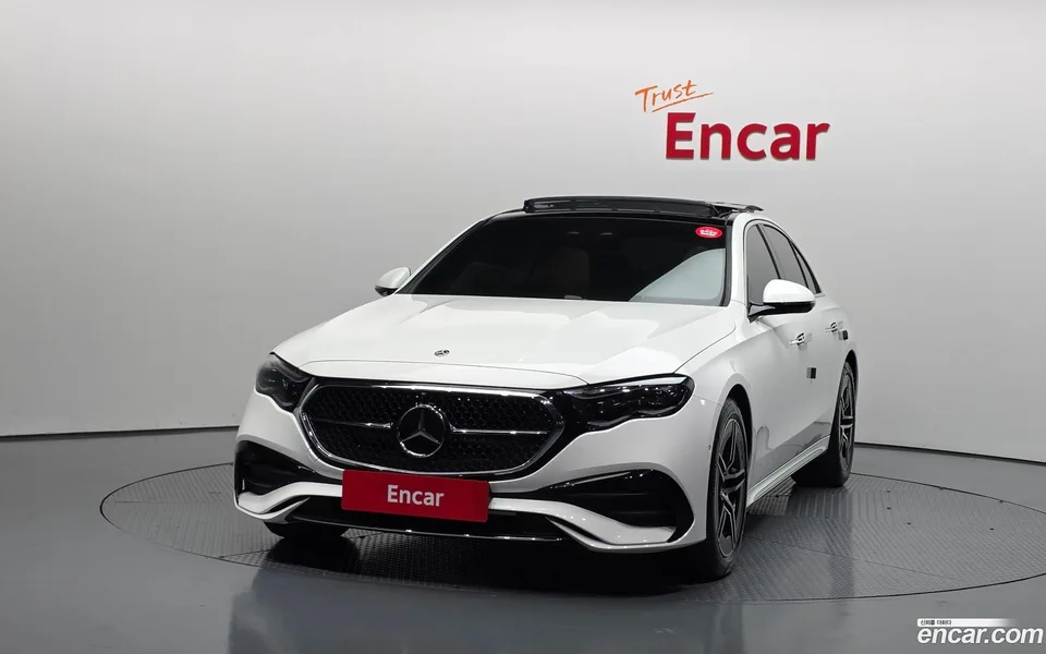 Mercedes-Benz E-Class E300 4MATIC AMG Line 2025 — миниатюра 3