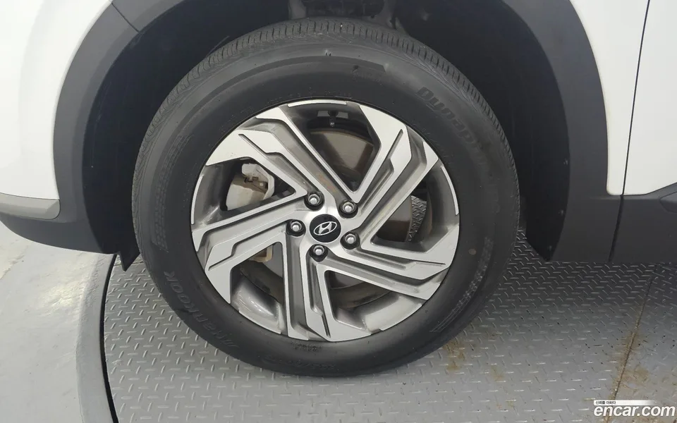 Hyundai SantaFe 2.5T 2WD 2023 — миниатюра 2