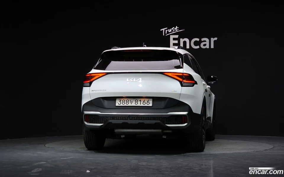 Kia Sportage Hybrid 2WD 2023 — thumbnail 4