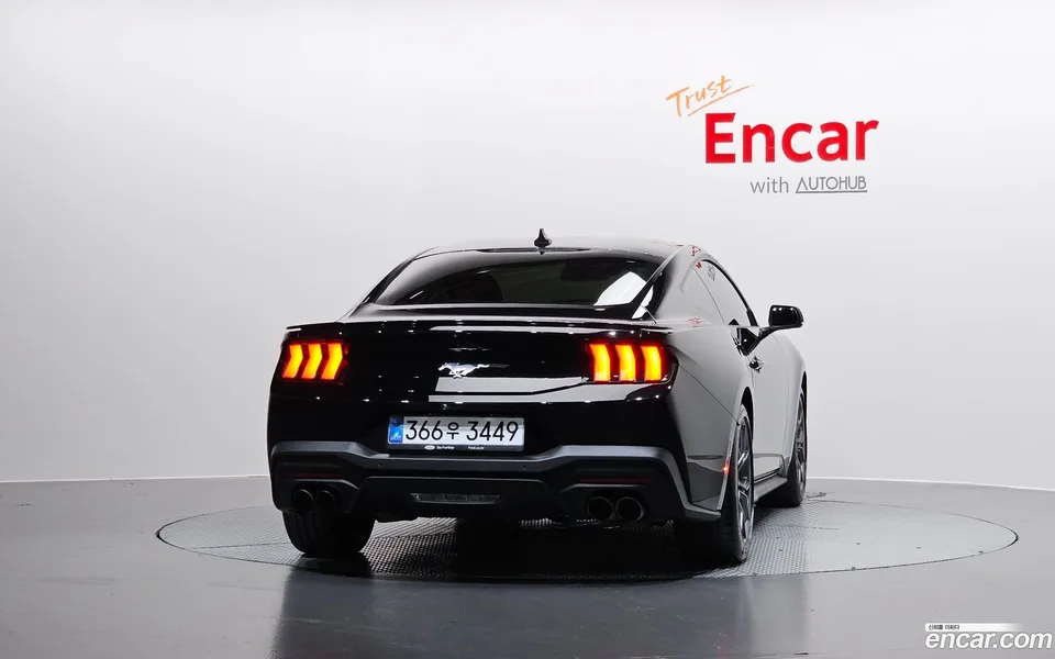 Ford Mustang 2.3 2025 — миниатюра 4