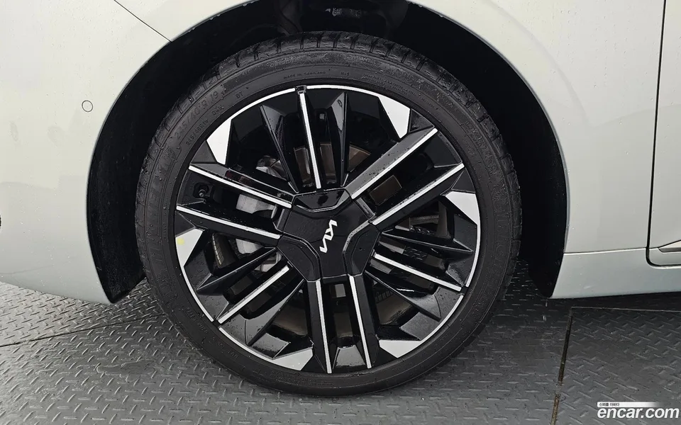 Kia K8 Hybrid 2025 — миниатюра 2