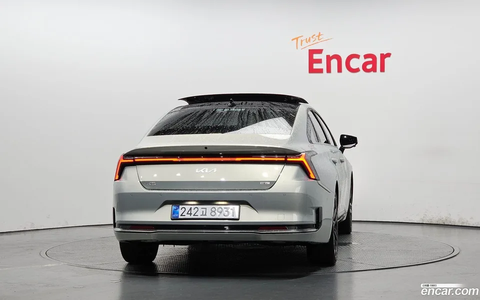 Kia K8 Hybrid 2025 — миниатюра 4