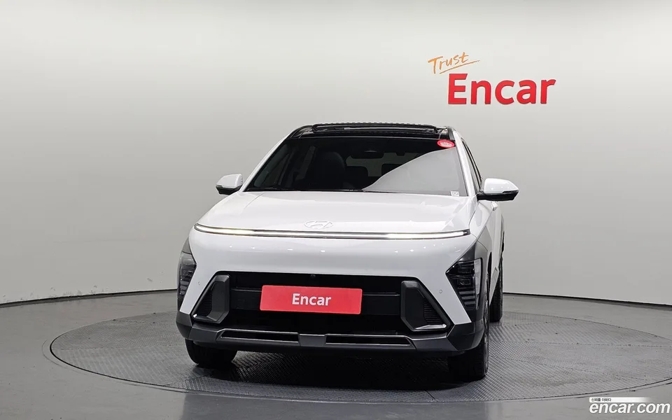 Hyundai Kona Hybrid 2023 — миниатюра 3