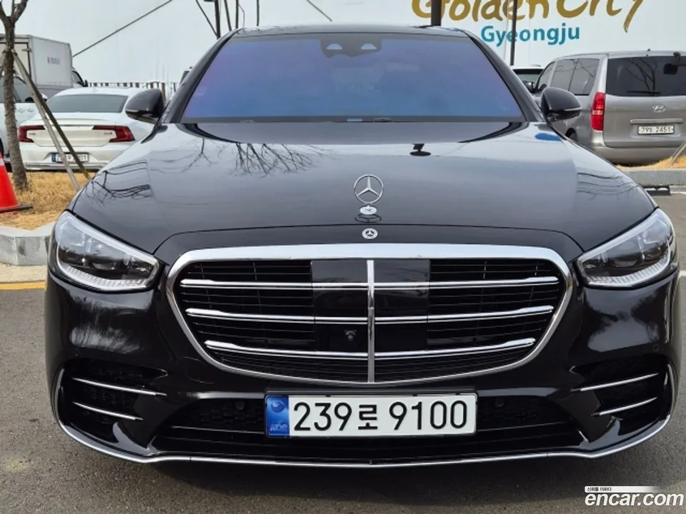Mercedes-Benz S-Class S500 4MATIC 2023 — фото 1, купить с доставкой в Москву