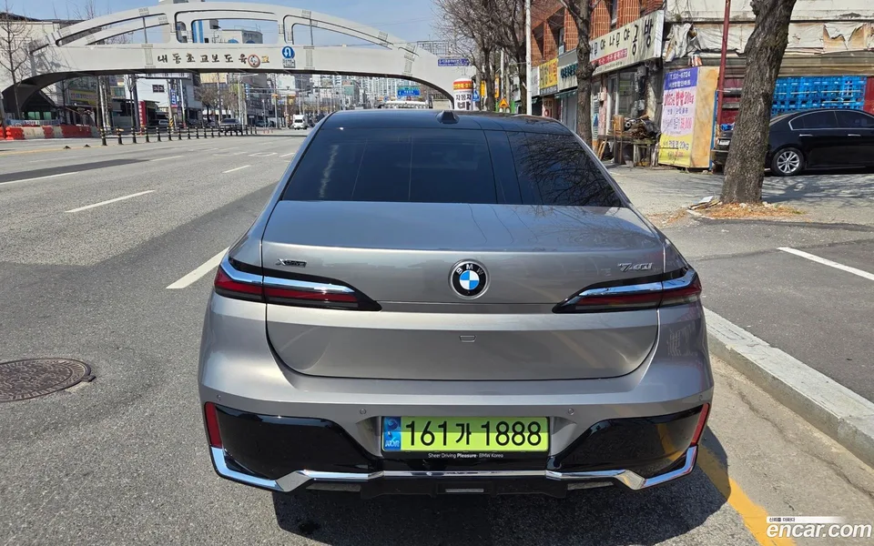 BMW 7 Series 740i xDrive M 2026 — миниатюра 4
