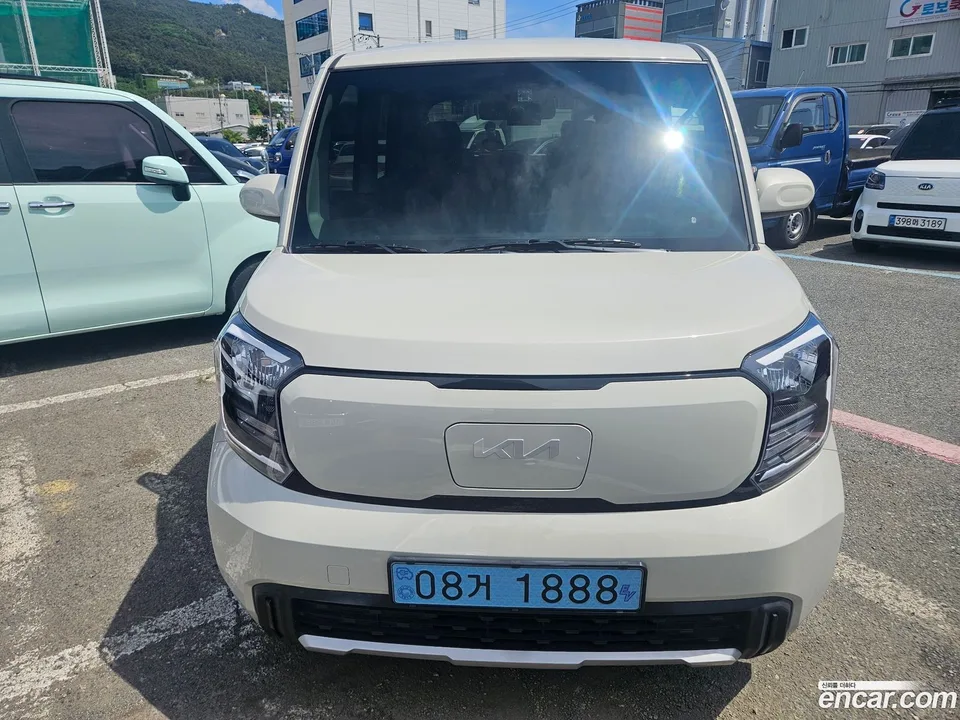 Kia Ray EV 2024 — фото 1, купить с доставкой в Москву