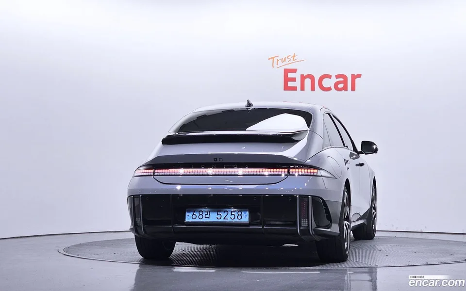 Hyundai Ioniq 6 2023 — thumbnail 4