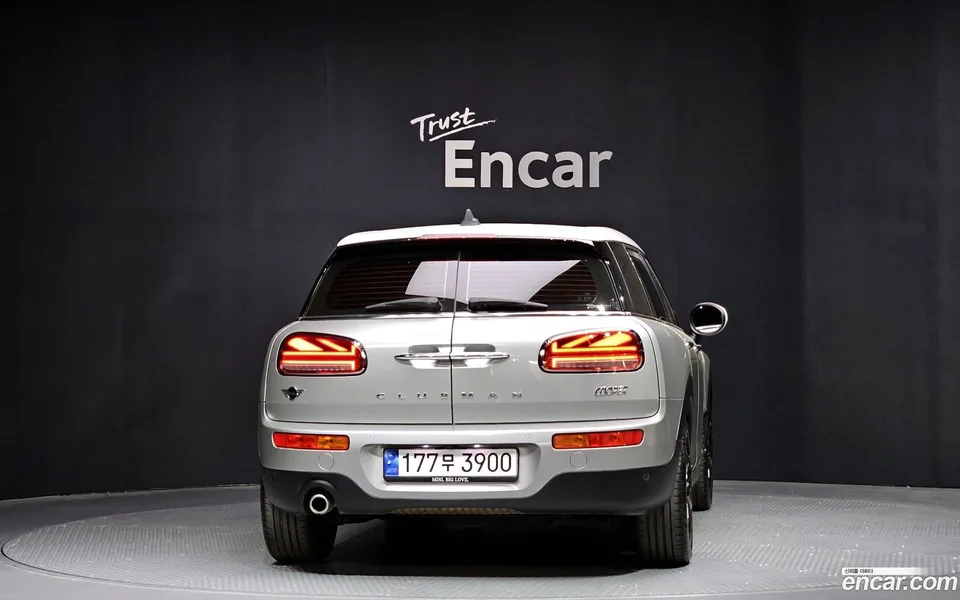 MINI Cooper Clubman 2023 — миниатюра 4