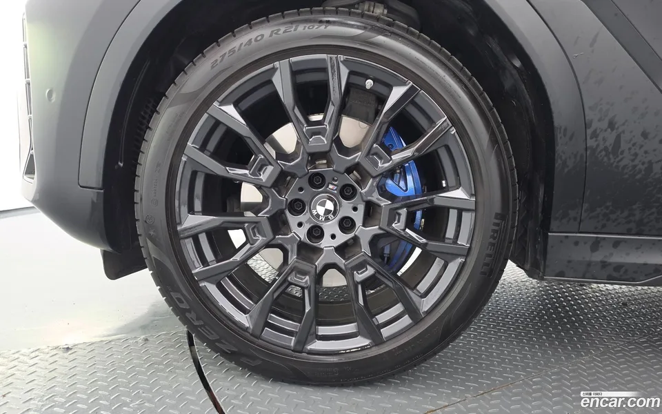 BMW X6 xDrive40i M 2024 — миниатюра 5