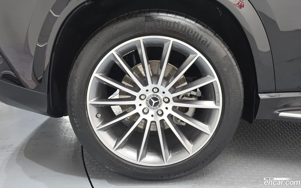 Mercedes-Benz GLE-Class GLE450d 4MATIC 2023 — миниатюра 2