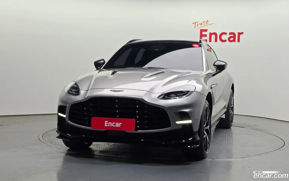 Aston Martin DBX 4.0 V8 707 2025 — миниатюра 3