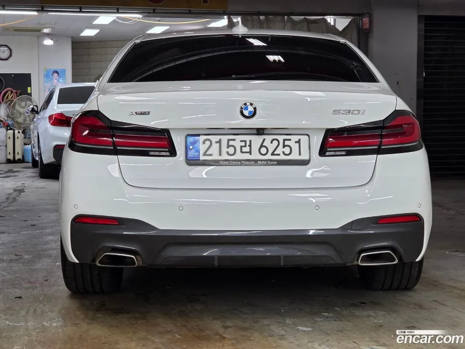 BMW 5 Series 530i xDrive M 2022 — миниатюра 4