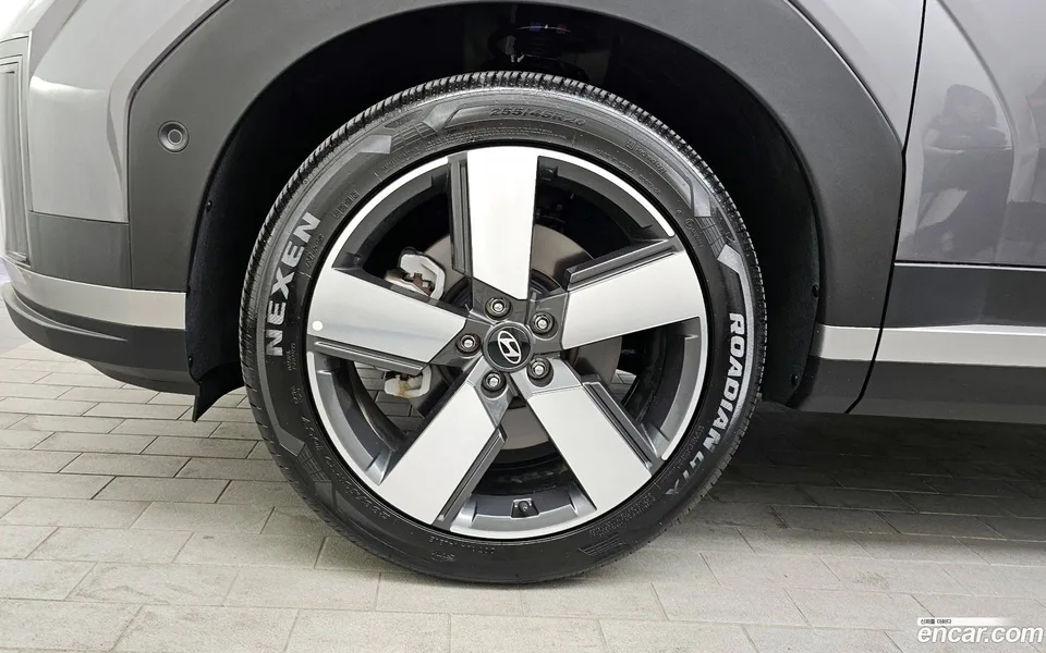 Hyundai SantaFe 2.5T 2WD 2024 — миниатюра 5