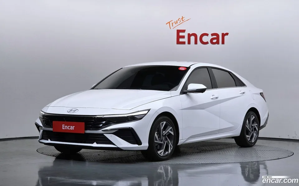 Hyundai Avante CN7 1.6 2025 — фото 1, купить с доставкой в Москву