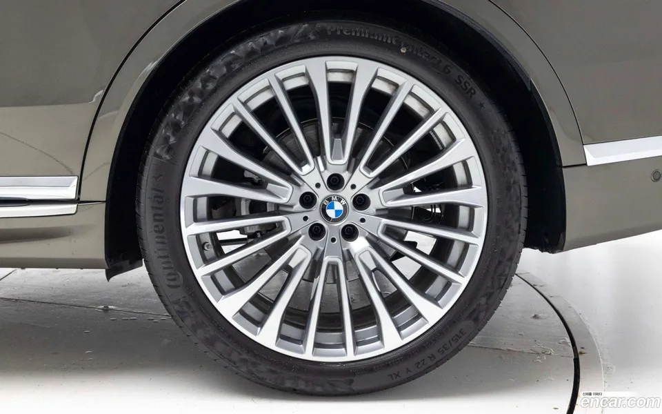 BMW X7 xDrive 40i 6 2025 — миниатюра 5