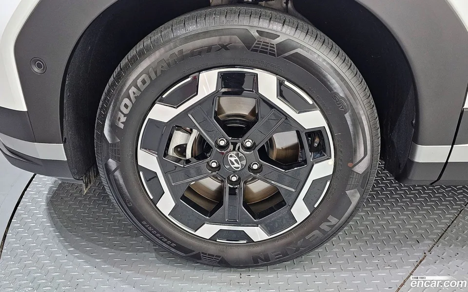 Hyundai SantaFe 2.5T 2WD 2024 — миниатюра 5