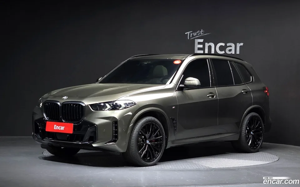 BMW X5 xDrive 40d M 2025 — фото 1, купить с доставкой в Москву