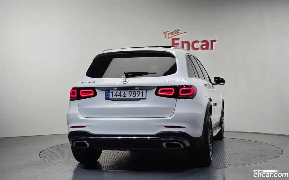 Mercedes-Benz GLC-Class GLC300 4MATIC 2022 — миниатюра 4