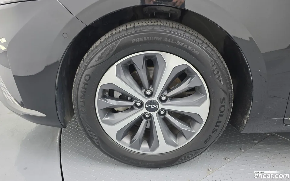 Kia K8 Hybrid 2022 — миниатюра 2