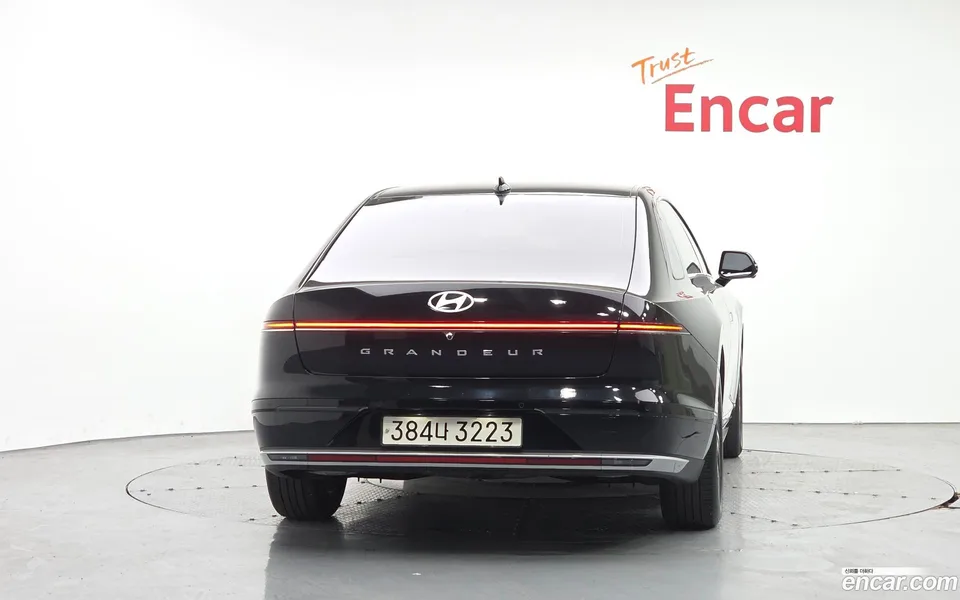 Hyundai Grandeur Hybrid 2023 — миниатюра 4
