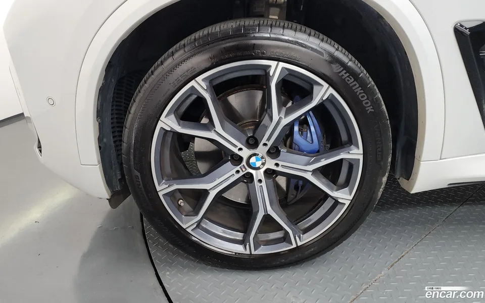 BMW X5 xDrive 40i M 2024 — миниатюра 5