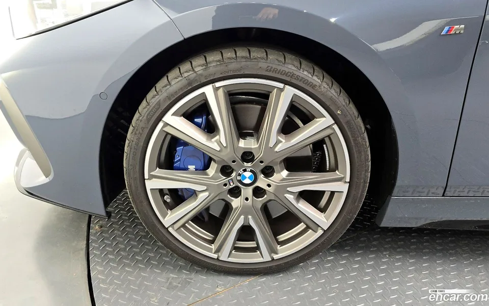 BMW 1 Series M135i xDrive 2024 — thumbnail 5