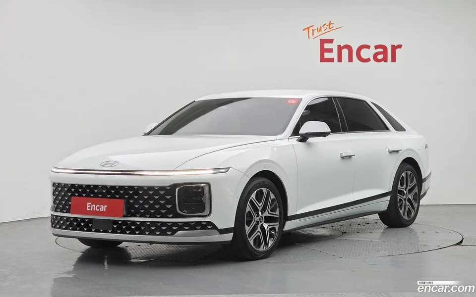 Hyundai Grandeur Hybrid 2023 — фото 1, купить с доставкой в Москву