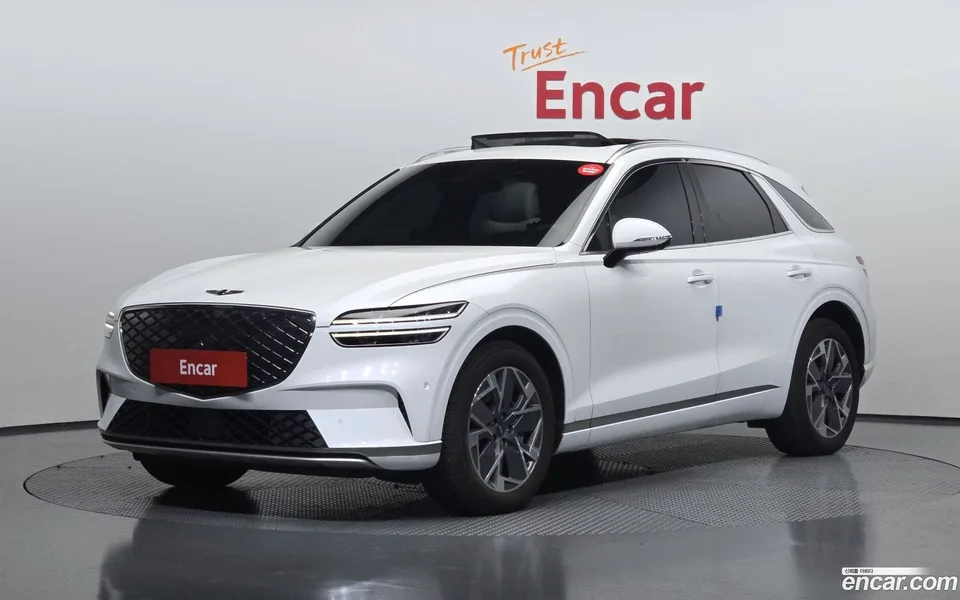 Genesis Electrified GV70 e-AWD 2022 — фото 1, купить с доставкой в Москву