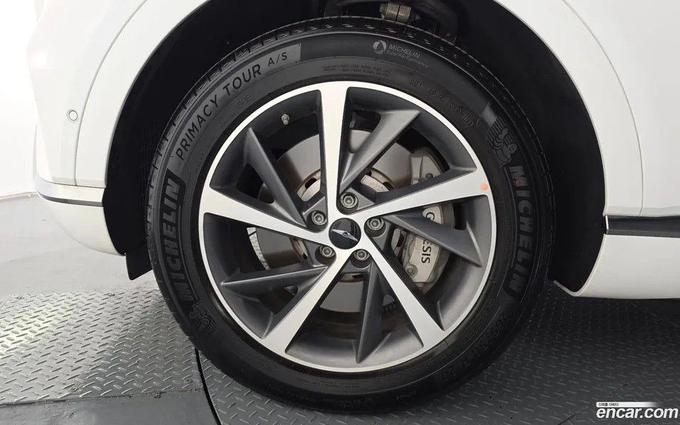 Genesis GV80 2.5T 2WD 2024 — миниатюра 2