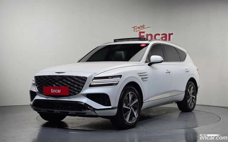 Genesis GV80 2.5T 2WD 2024 — фото 1, купить с доставкой в Москву