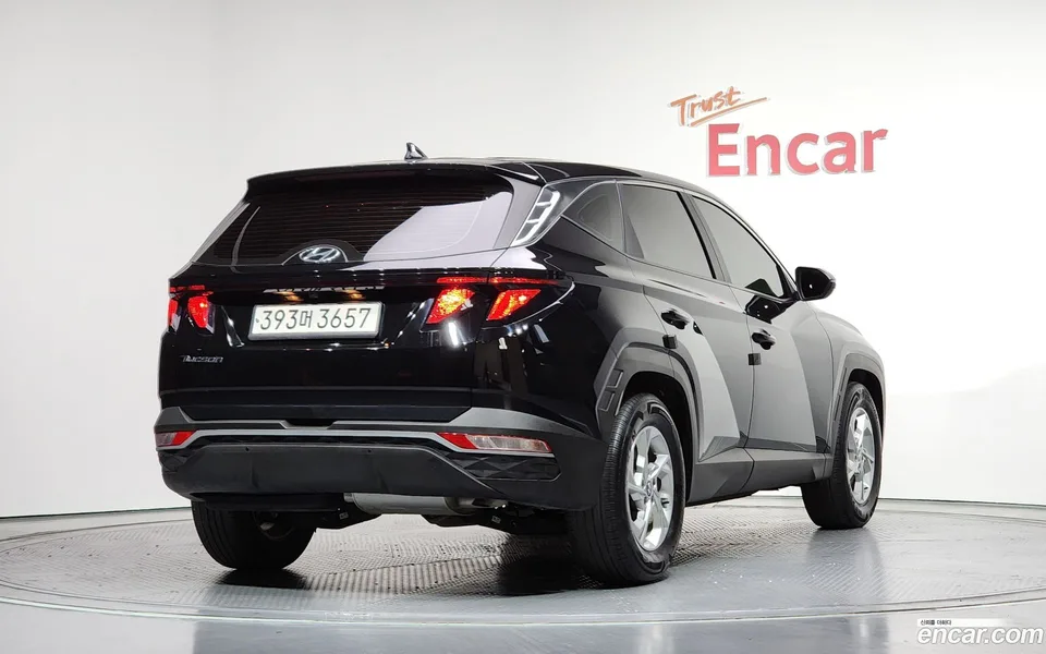Hyundai Tucson 2.0 2WD 2023 — фото 1, купить с доставкой в Москву