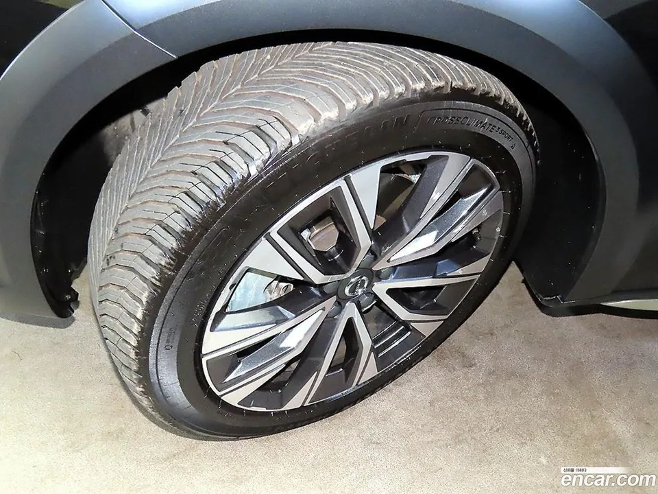 Volvo V90 Cross Country B5 AWD 2024 — миниатюра 5